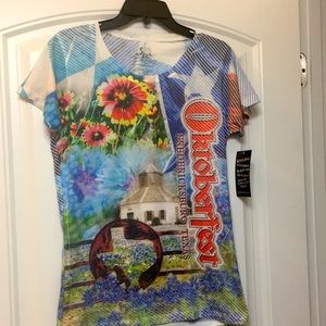 OCTOBERFEST DEAL. Beautiful Ladies never worn shirt. Tags on.